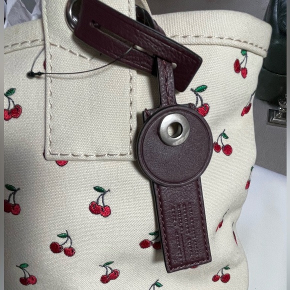 NWT MARC BY MARC JACOBS CHERRY TOTE CANVAS - Picture 8 of 12